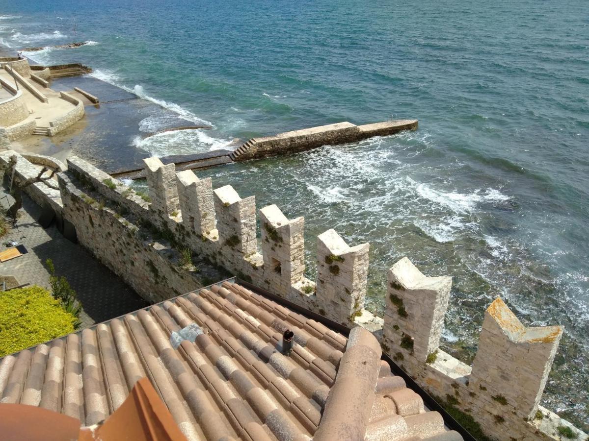 Apartments Edo Novigrad  Екстер'єр фото
