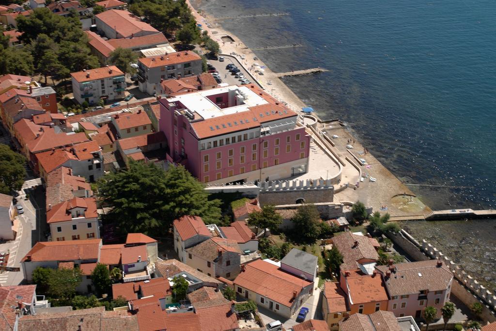 Apartments Edo Novigrad  Екстер'єр фото